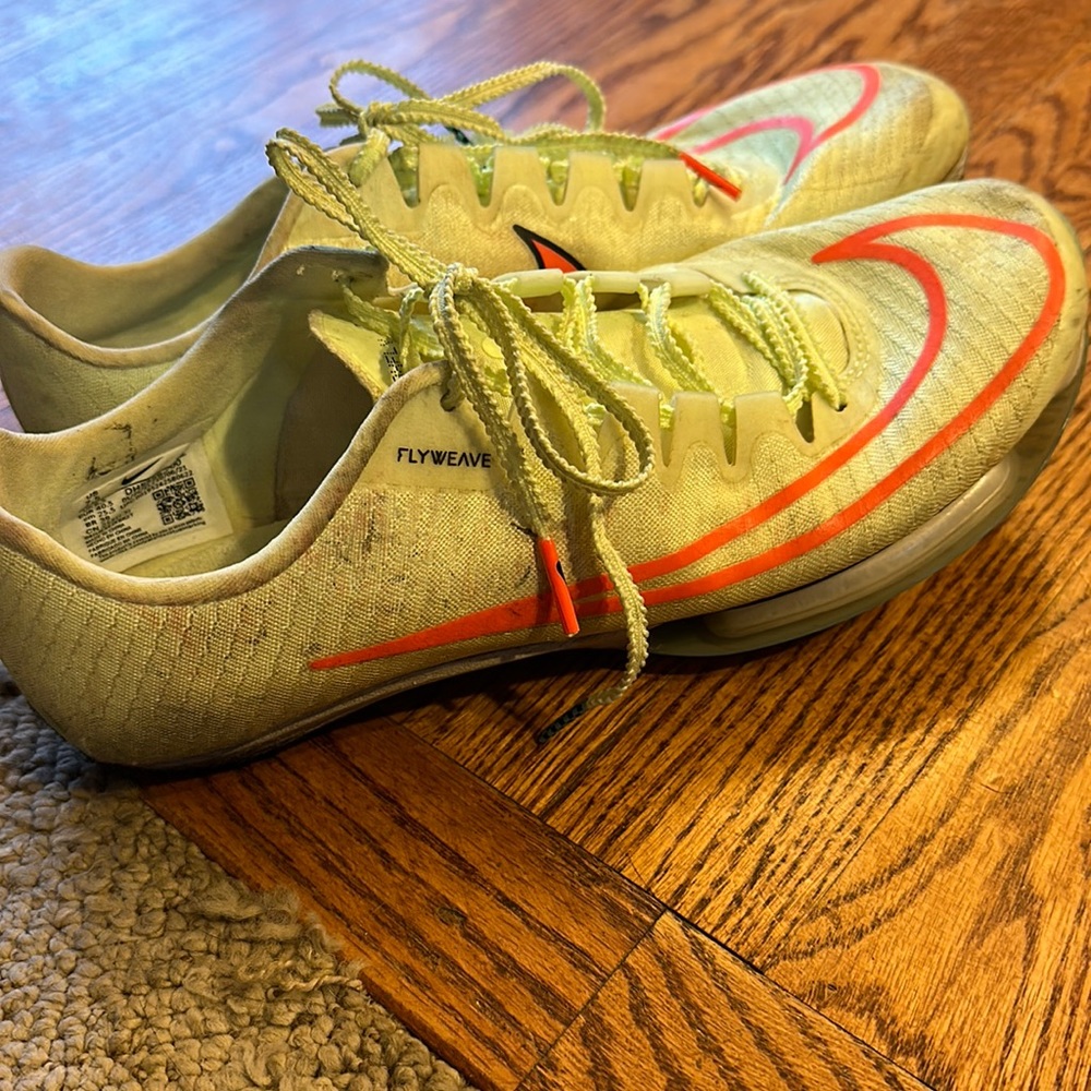 Men’s cleats